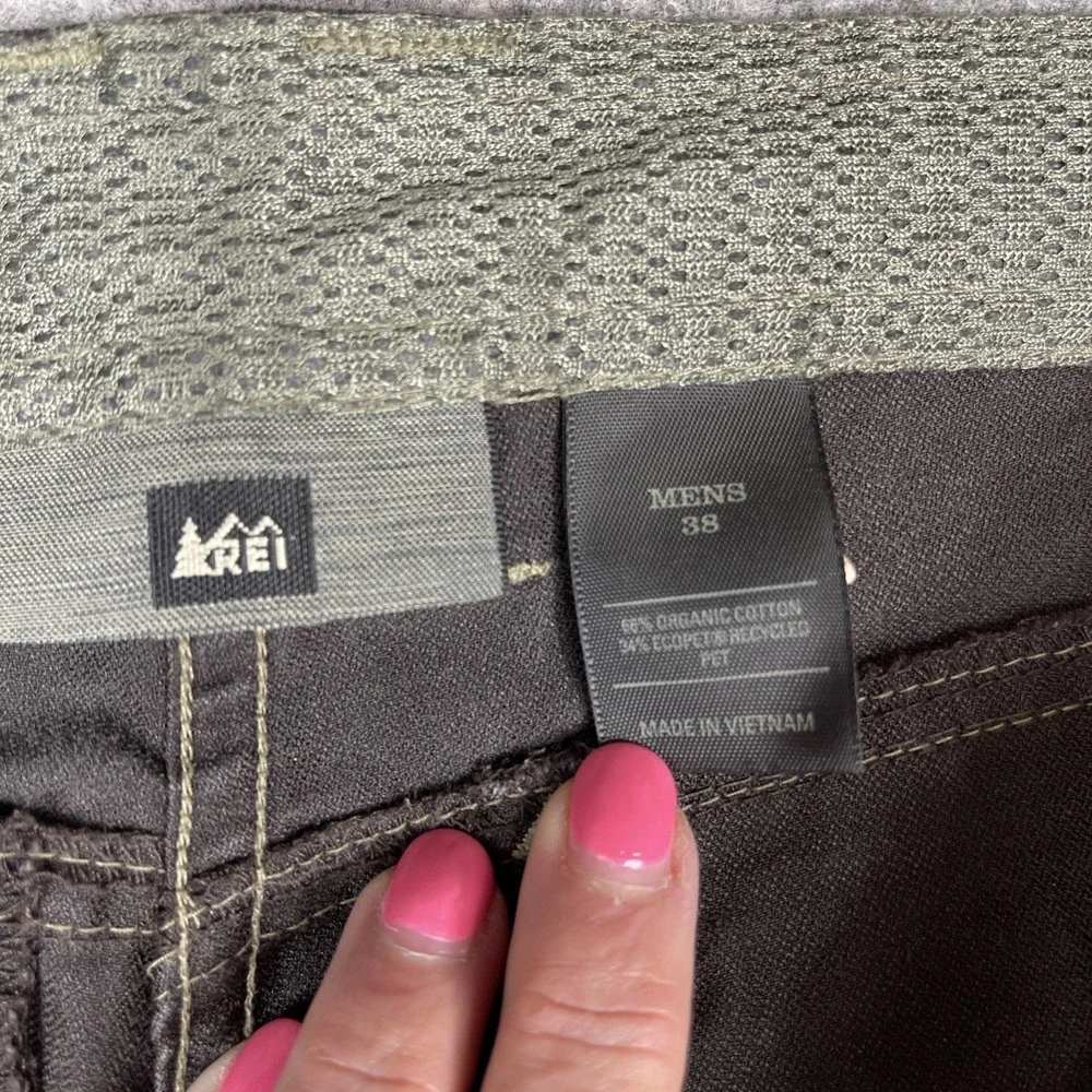 REI Co-op Cargo‎ Shorts Mens 38 Brown Lightweight Hiking Outdoors